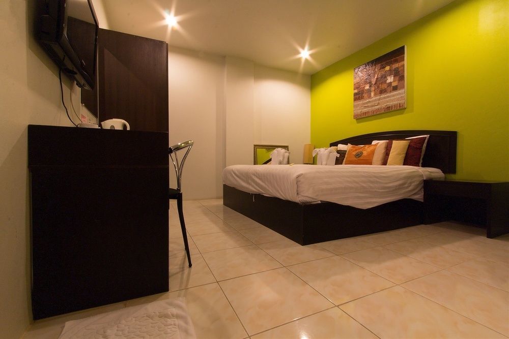 Cool Sea House Hotel Patong Exterior foto