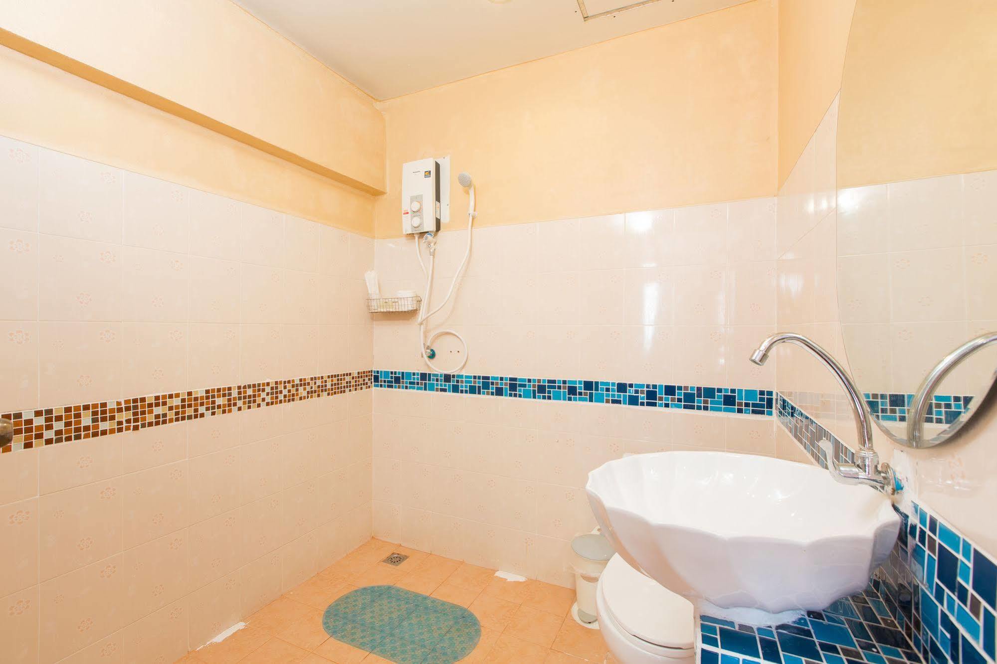 Cool Sea House Hotel Patong Exterior foto
